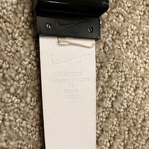 Nike Reversible Black and White Leather Belt